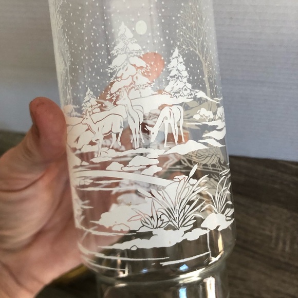 Vtg Winter Hurricane Lantern with Brass Base - Picture 13 of 13